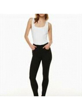 Aritzia  Denim Forum Lola High Rise Black Jeans Size 26